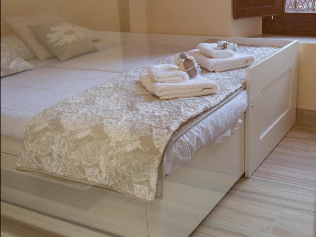 3 Bedrooms In The Historic Center By The River